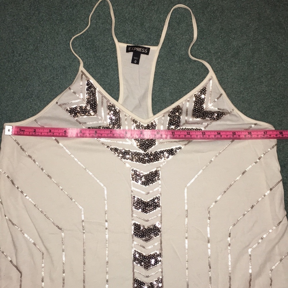 Express medium white tank with sequin design - Picture 5 of 5